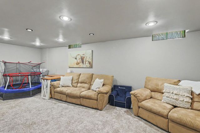 416 N Dexter, Valley Center, KS 67147