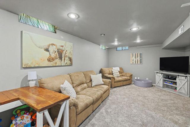 416 N Dexter, Valley Center, KS 67147