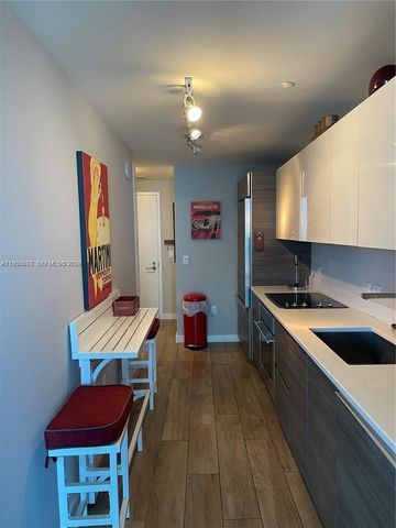 1100 S Miami Ave 2105, Miami, FL 33130