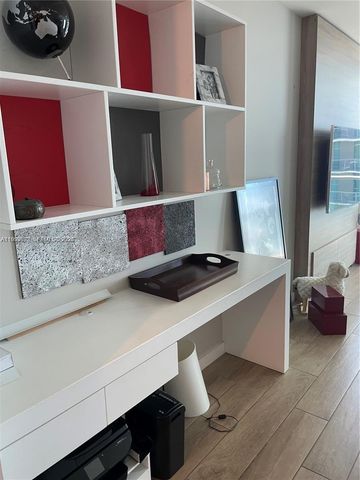 1100 S Miami Ave 2105, Miami, FL 33130