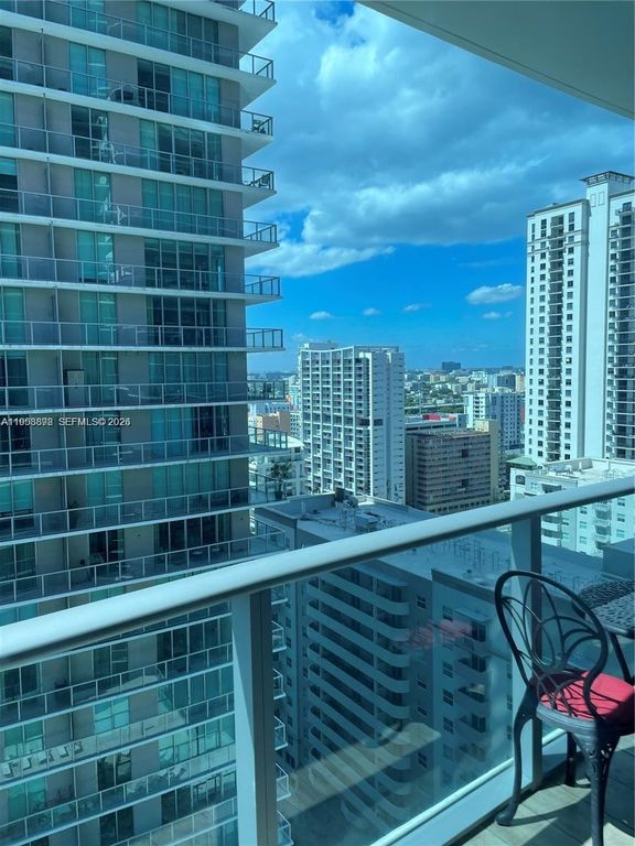 1100 S Miami Ave 2105, Miami, FL 33130