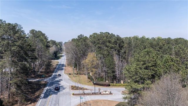 110 Longcreek Drive, Fayetteville, GA 30214