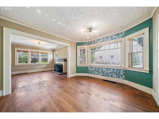 6124 N VANCOUVER Ave, Portland, OR 97217