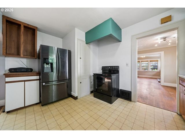 6124 N VANCOUVER Ave, Portland, OR 97217