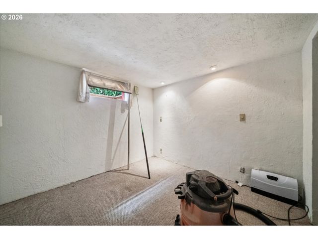 6124 N VANCOUVER Ave, Portland, OR 97217