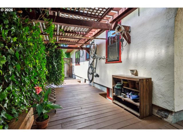 6124 N VANCOUVER Ave, Portland, OR 97217