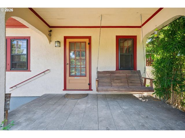 6124 N VANCOUVER Ave, Portland, OR 97217
