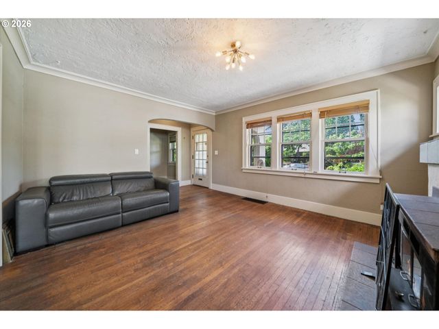 6124 N VANCOUVER Ave, Portland, OR 97217