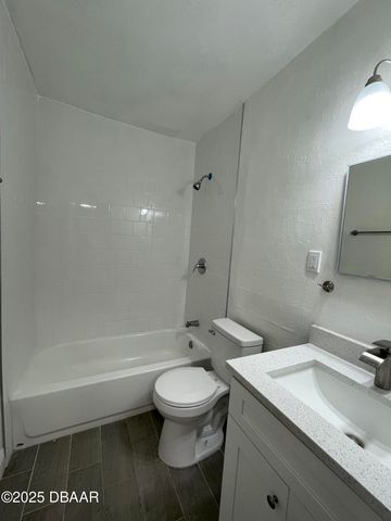 87 Ford Street, Ormond Beach, FL 32174