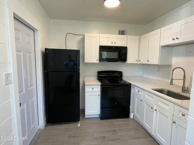 87 Ford Street, Ormond Beach, FL 32174
