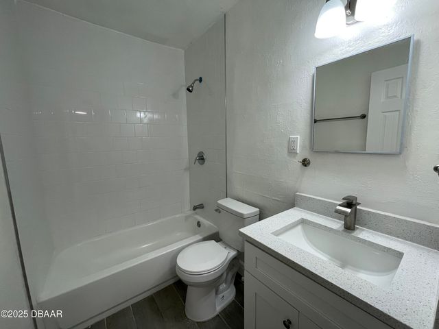 87 Ford Street, Ormond Beach, FL 32174