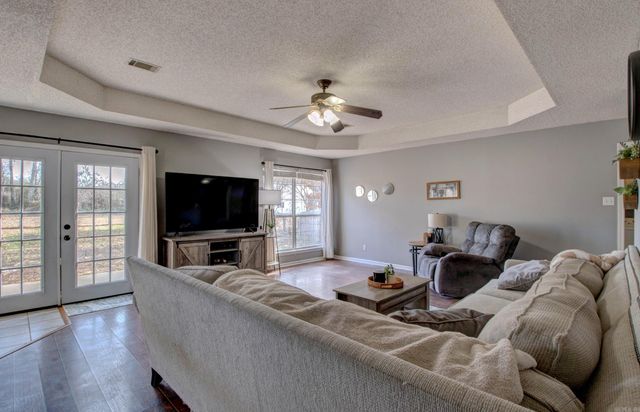 385 Pearl Stone Drive, Lonoke, AR 72086