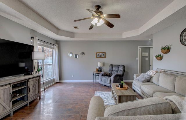 385 Pearl Stone Drive, Lonoke, AR 72086