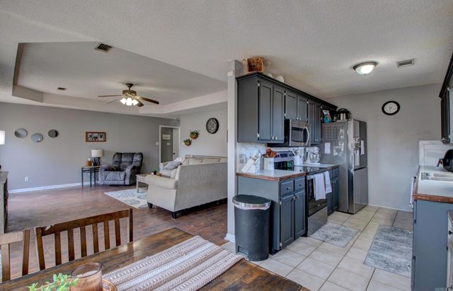 385 Pearl Stone Drive, Lonoke, AR 72086