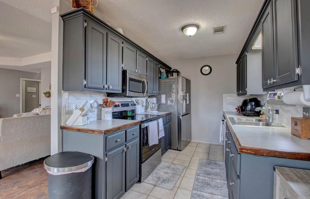 385 Pearl Stone Drive, Lonoke, AR 72086