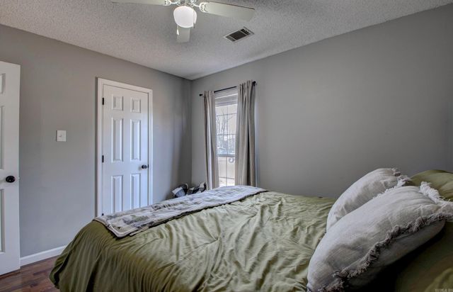 385 Pearl Stone Drive, Lonoke, AR 72086