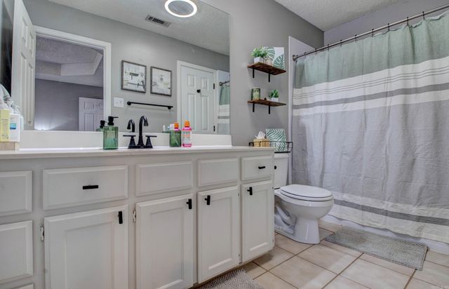 385 Pearl Stone Drive, Lonoke, AR 72086