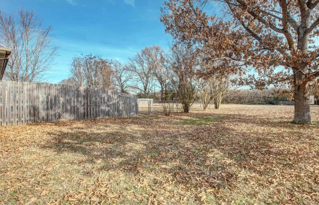385 Pearl Stone Drive, Lonoke, AR 72086