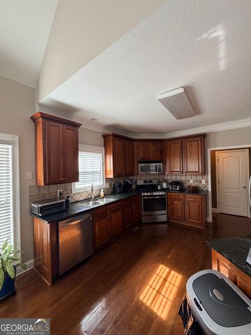 194 Johns Creek Lane, Stockbridge, GA 30281