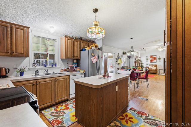 9160 Herndon Circle, Kingston, OK 73439