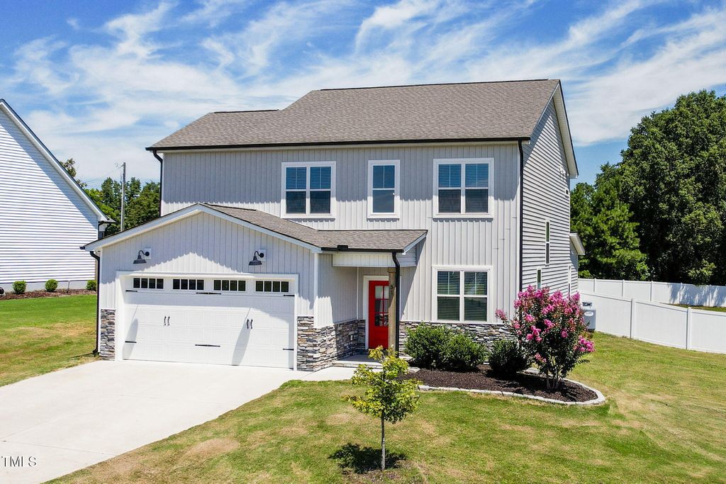 51 Buckstone Place, Willow Springs, NC 27592