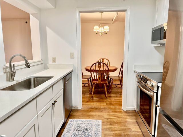 110 Swansgate Place, Greenville, SC 29605