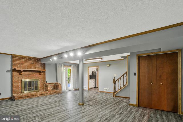 17082 PRINCE FREDERICK RD, Hughesville, MD 20637