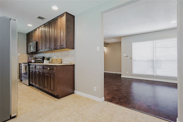 832 Greenhaven Drive, Richardson, TX 75080