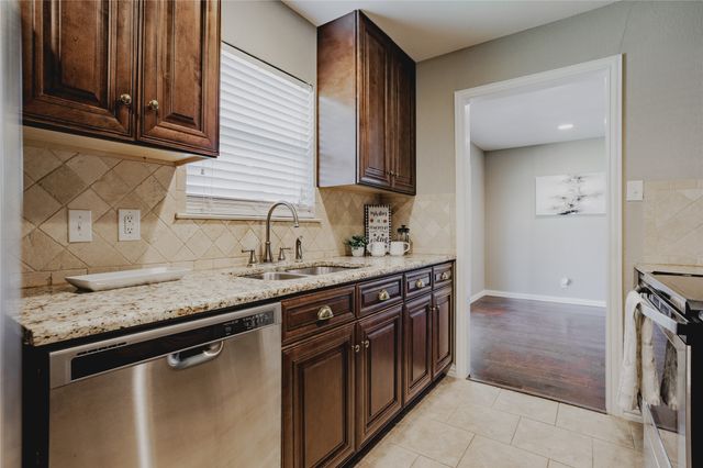 832 Greenhaven Drive, Richardson, TX 75080