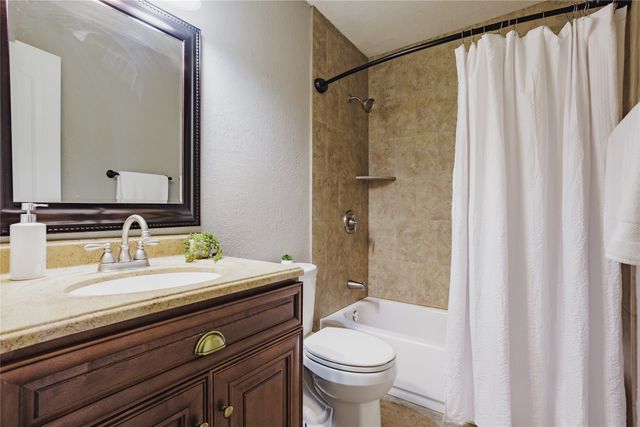 832 Greenhaven Drive, Richardson, TX 75080