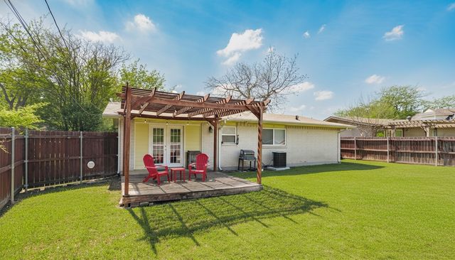 832 Greenhaven Drive, Richardson, TX 75080