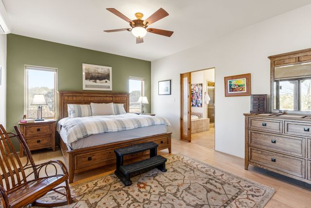 16 Cuesta Road, Santa Fe, NM 87508