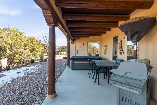 16 Cuesta Road, Santa Fe, NM 87508