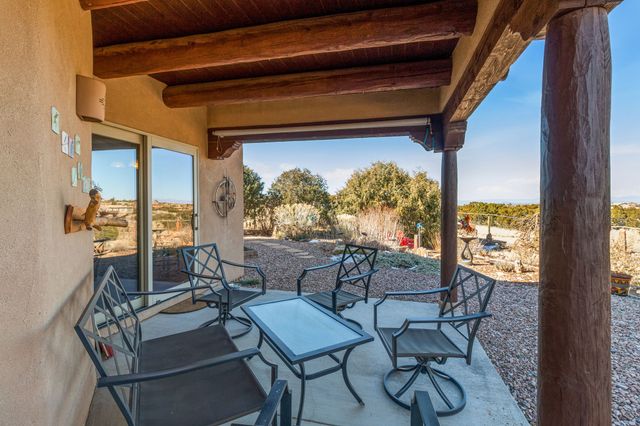 16 Cuesta Road, Santa Fe, NM 87508