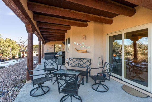 16 Cuesta Road, Santa Fe, NM 87508