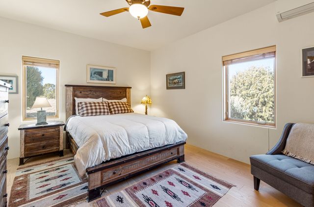 16 Cuesta Road, Santa Fe, NM 87508