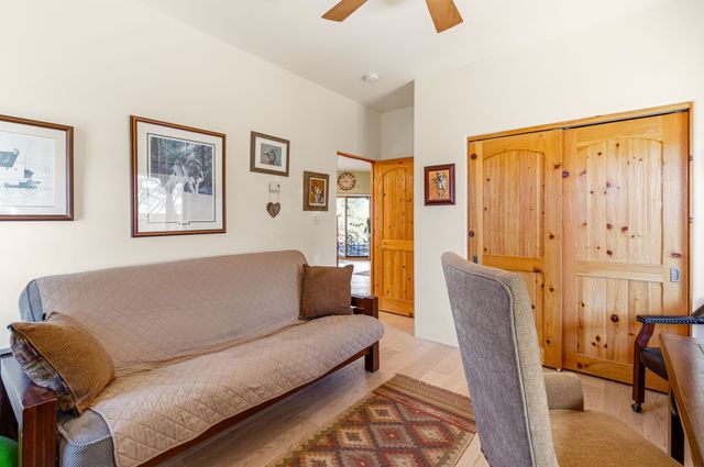 16 Cuesta Road, Santa Fe, NM 87508