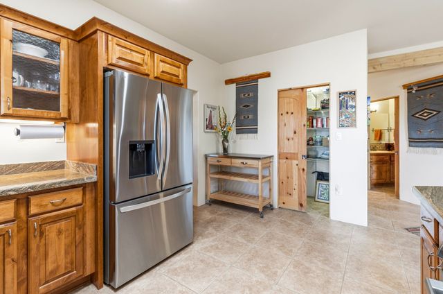 16 Cuesta Road, Santa Fe, NM 87508