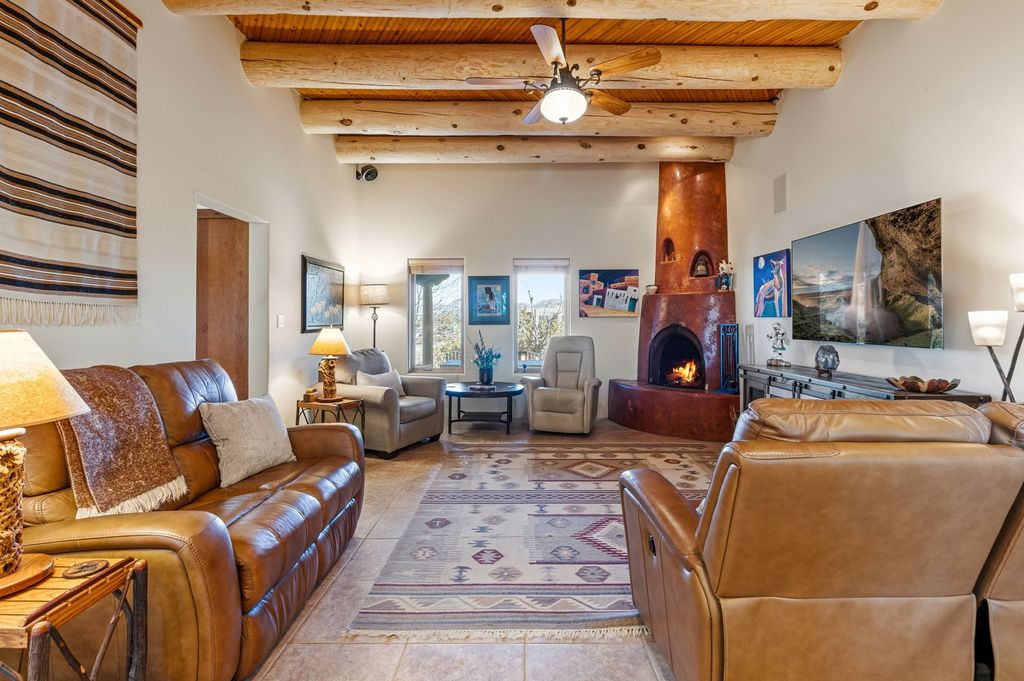 16 Cuesta Road, Santa Fe, NM 87508