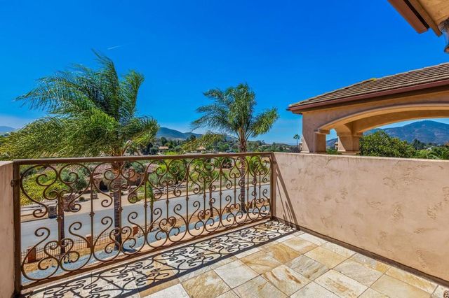 13810 Calle Bueno Ganar, Jamul, CA 91935
