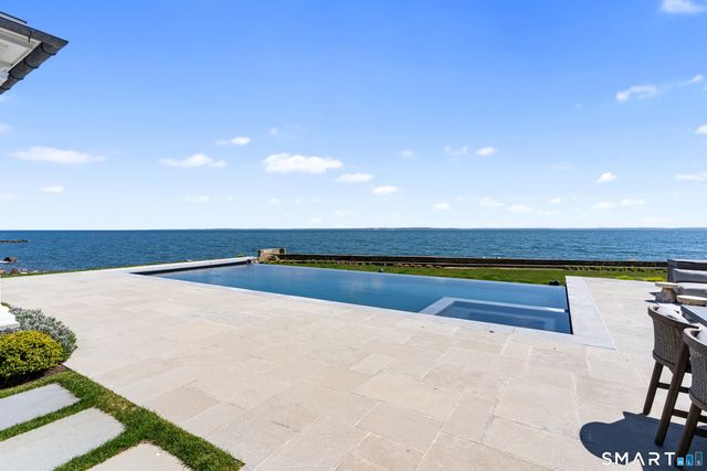 379 Ocean Drive West, Stamford, CT 06902