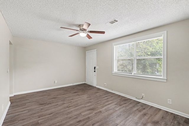 636 Frankfort Dr, Hermitage, TN 37076