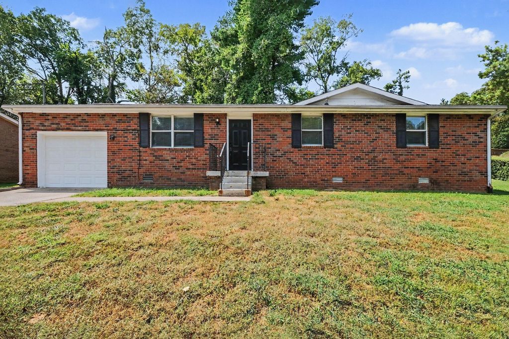 636 Frankfort Dr, Hermitage, TN 37076