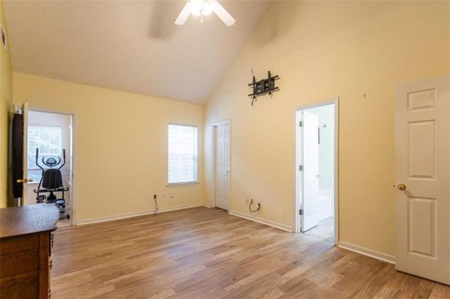 512 Lindsey Way, Social Circle, GA 30025