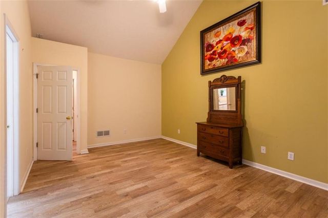 512 Lindsey Way, Social Circle, GA 30025