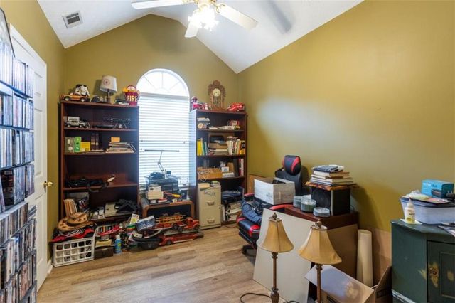 512 Lindsey Way, Social Circle, GA 30025