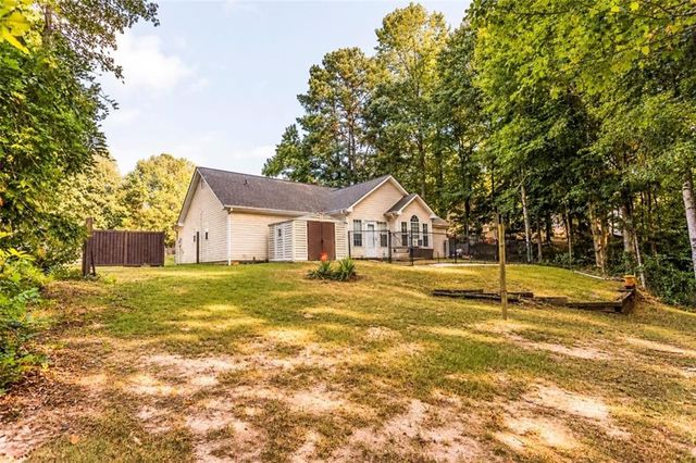 512 Lindsey Way, Social Circle, GA 30025