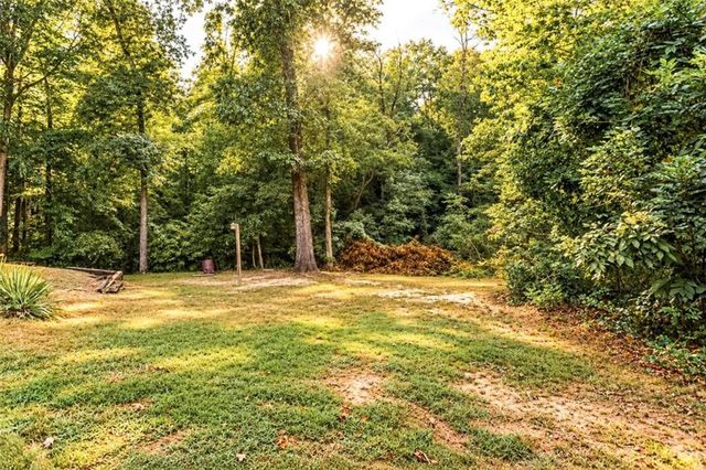 512 Lindsey Way, Social Circle, GA 30025