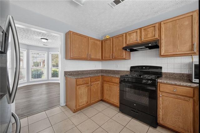 530 Sterling Pointe Court, Lawrenceville, GA 30043
