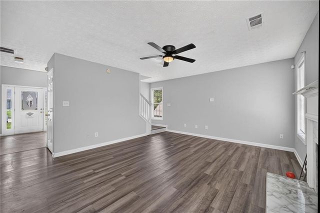 530 Sterling Pointe Court, Lawrenceville, GA 30043